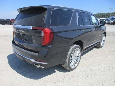 New 2026 GMC Yukon Denali w/ Denali Reserve Package AWD/4WD image 4