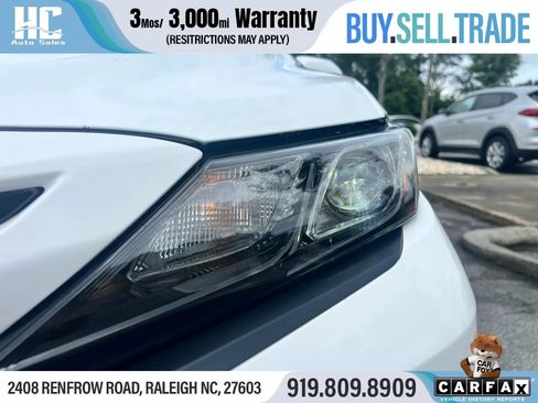 Used 2021 Toyota Camry SE image 9