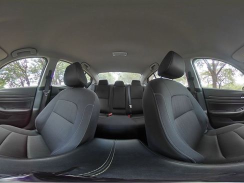 Used 2024 Nissan Altima 2.5 SV FWD image 42