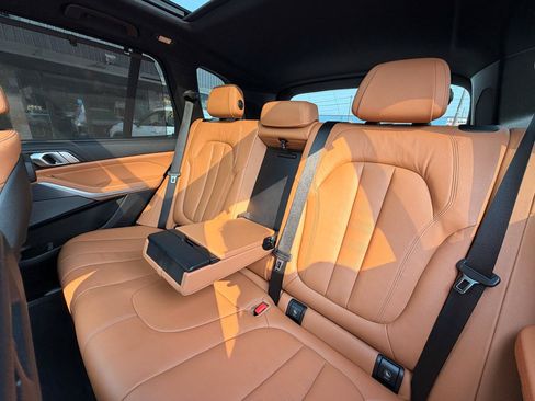 Used 2021 BMW X5 M50i w/ Premium Package AWD/4WD image 17