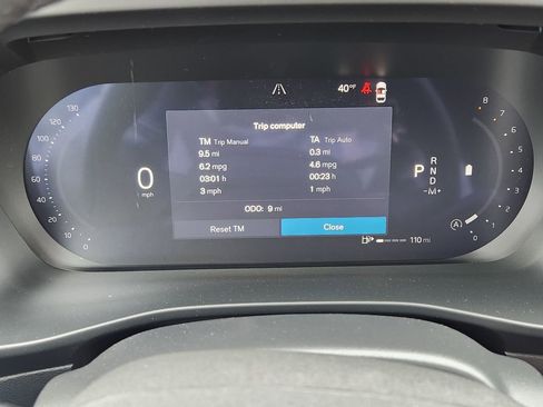 New 2026 Volvo XC40 B5 Core w/ Climate Package image 6