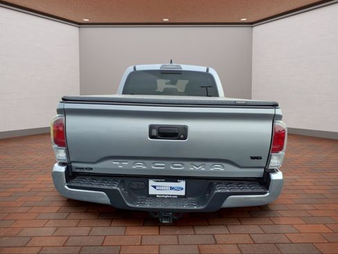 Used 2023 Toyota Tacoma TRD Off-Road AWD/4WD image 7