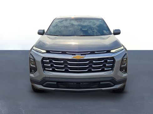 New 2026 Chevrolet Equinox LT image 2