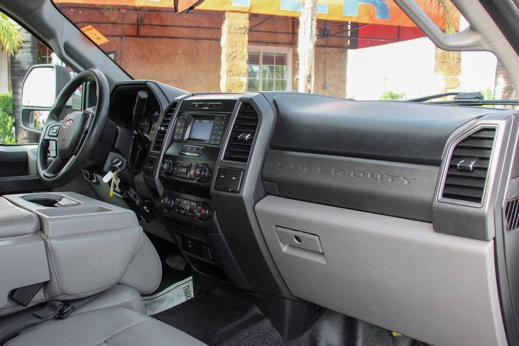 Used 2021 Ford F550 2WD Crew Cab Super Duty image 32