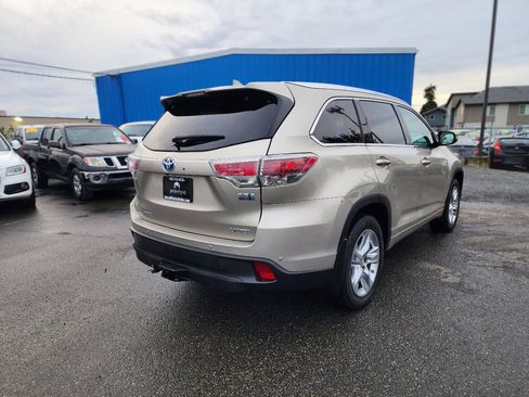 Used 2015 Toyota Highlander Limited Platinum image 6