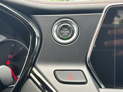 Used 2019 Chevrolet Blazer RS AWD/4WD image 29