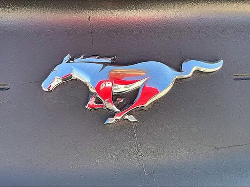 Used 2018 Ford Mustang Coupe image 29