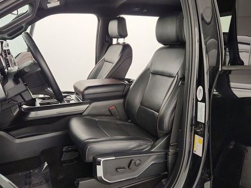 Used 2022 Ford F150 Lariat image 13