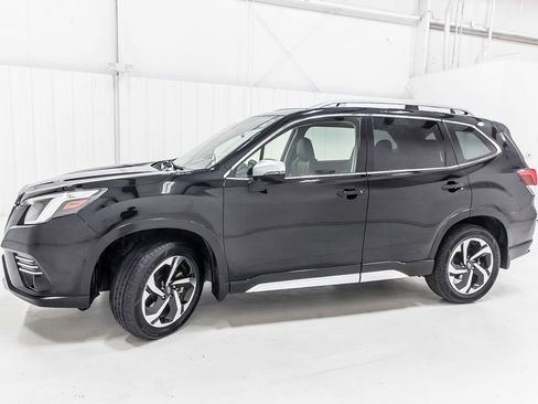 Used 2022 Subaru Forester Touring w/ Popular Package #2 image 3