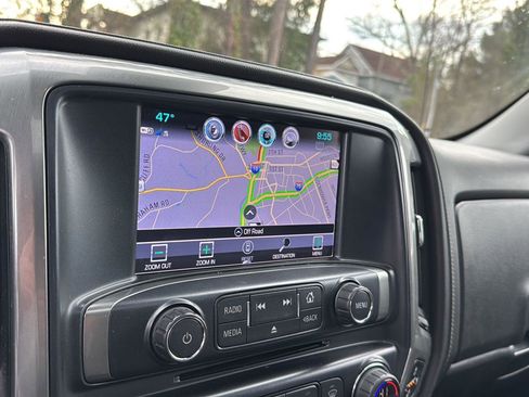 Used 2018 Chevrolet Silverado 1500 LTZ Z71 w/ Centennial Edition image 27