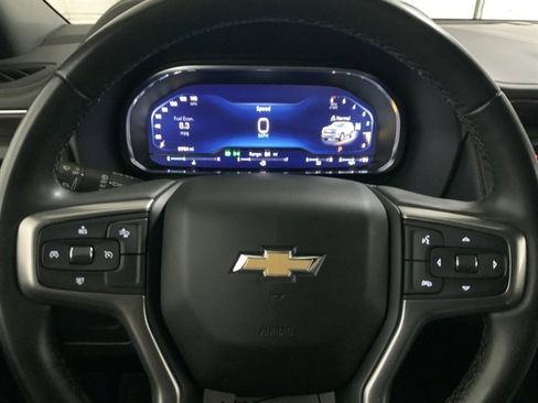 Used 2024 Chevrolet Suburban LT AWD/4WD image 23