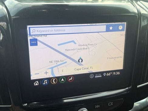 Used 2020 Chevrolet Traverse RS image 13