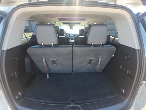 Used 2018 GMC Acadia SLT image 17