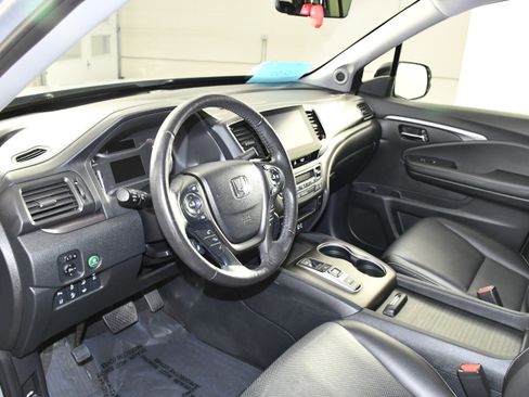 Certified 2023 Honda Ridgeline RTL-E image 2