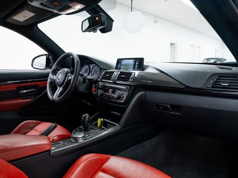 Used 2015 BMW M4 Coupe image 23
