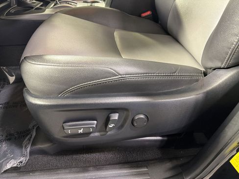 Used 2020 Toyota 4Runner SR5 Premium w/ Moonroof Package image 28