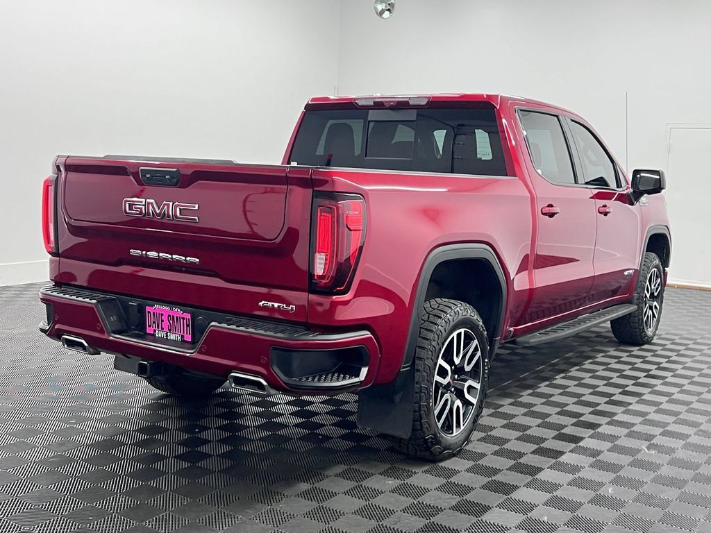 Used 2025 GMC Sierra 1500 AT4 w/ AT4 Premium Package AWD/4WD image 9