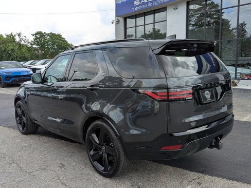 Used 2025 Land Rover Discovery Dynamic SE AWD/4WD image 10