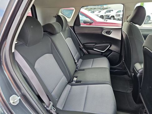 Used 2022 Kia Soul LX w/ Technology Package FWD image 27