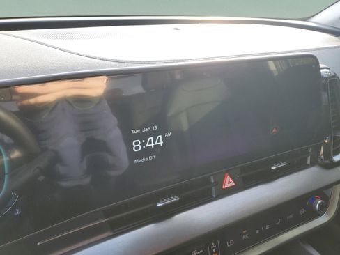 Certified 2025 Kia Sportage EX image 22