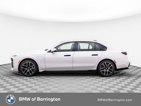 New 2025 BMW 750e xDrive AWD/4WD image 2