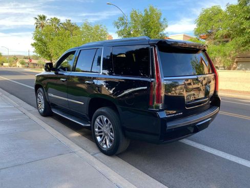 Used 2016 Cadillac Escalade 4WD image 17