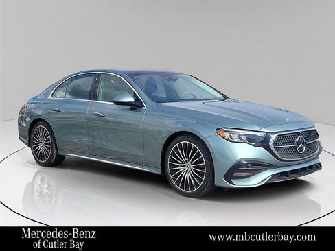 Used 2024 Mercedes-Benz E 350 4MATIC Sedan image 1