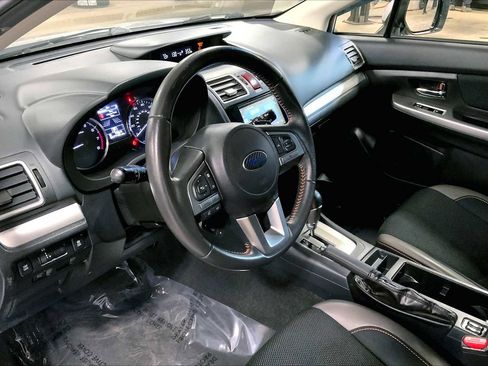 Used 2017 Subaru Crosstrek 2.0i Premium image 17