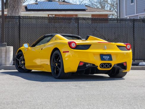 Used 2015 Ferrari 458 Spider Convertible 2D image 32