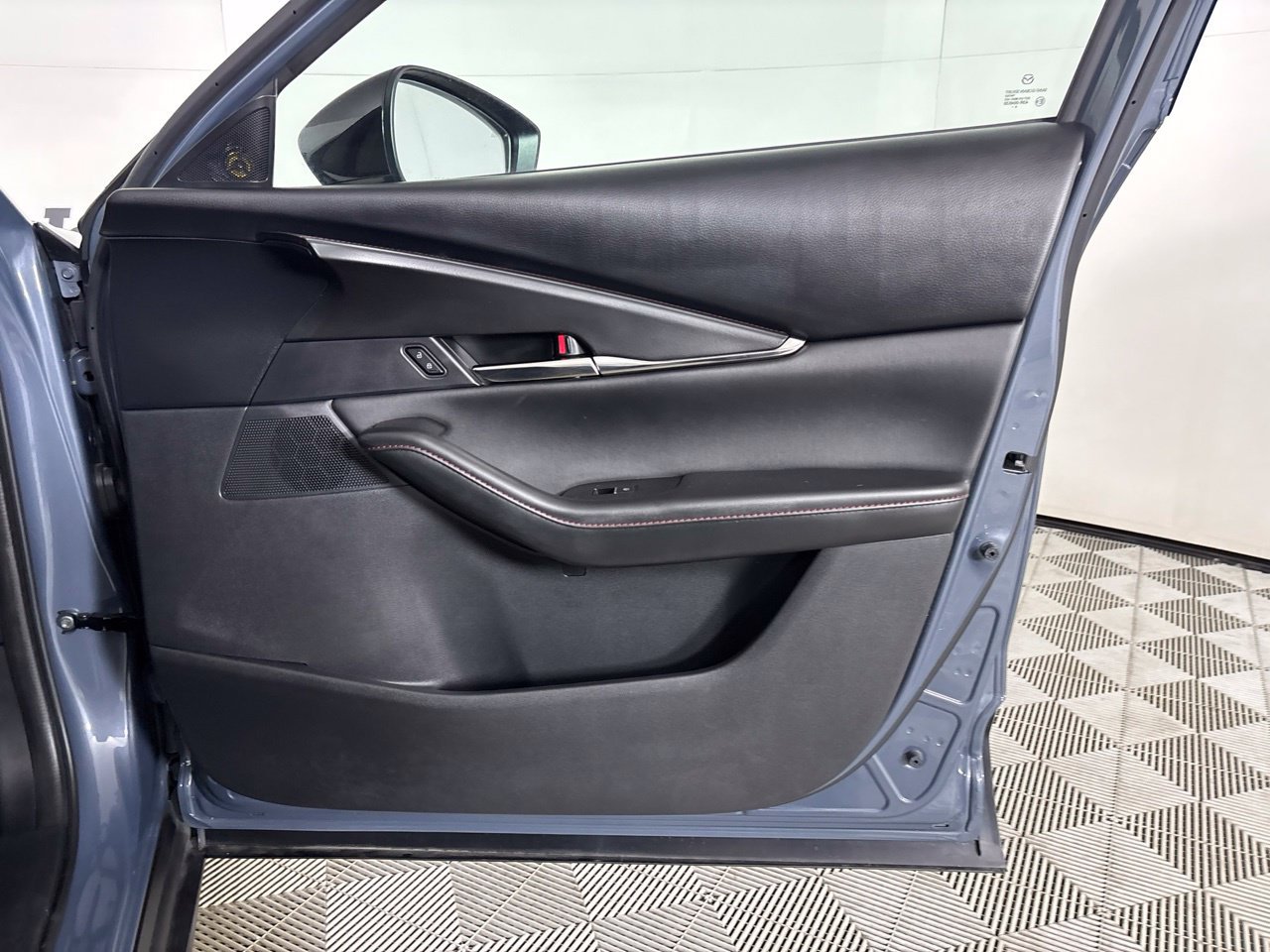 Used 2025 MAZDA CX-30 AWD 2.5 S w/ Preferred Package image 31