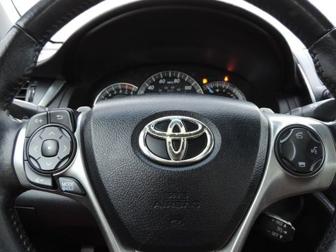 Used 2013 Toyota Camry SE FWD image 25