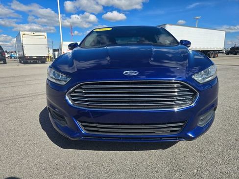 Used 2016 Ford Fusion SE FWD image 8