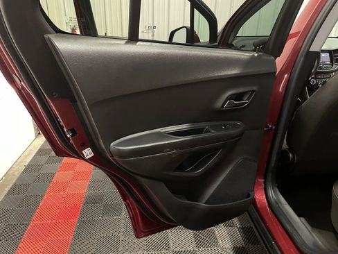 Used 2021 Chevrolet Trax LS w/ Tint and Cruise Package FWD image 36