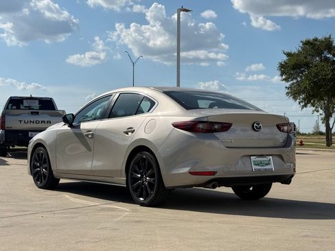 Used 2025 MAZDA MAZDA3 s FWD image 5