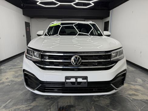 Used 2022 Volkswagen Atlas Cross Sport SEL Premium R-Line AWD/4WD image 7