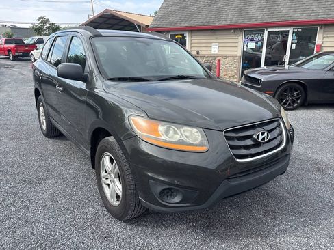 Used 2010 Hyundai Santa Fe GLS FWD image 4