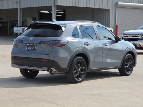 Used 2025 Honda HR-V Sport image 6