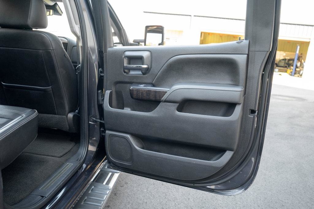 Used 2016 GMC Sierra 3500 Denali w/ Duramax Plus Package AWD/4WD image 26