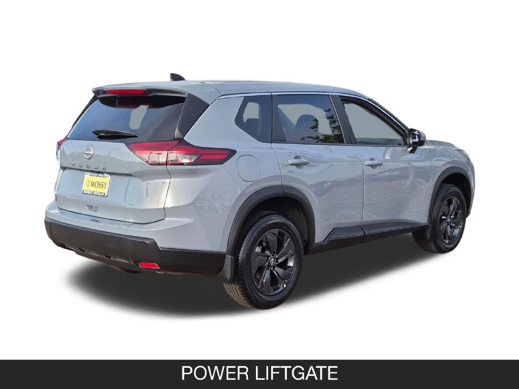 Used 2026 Nissan Rogue SV FWD image 9