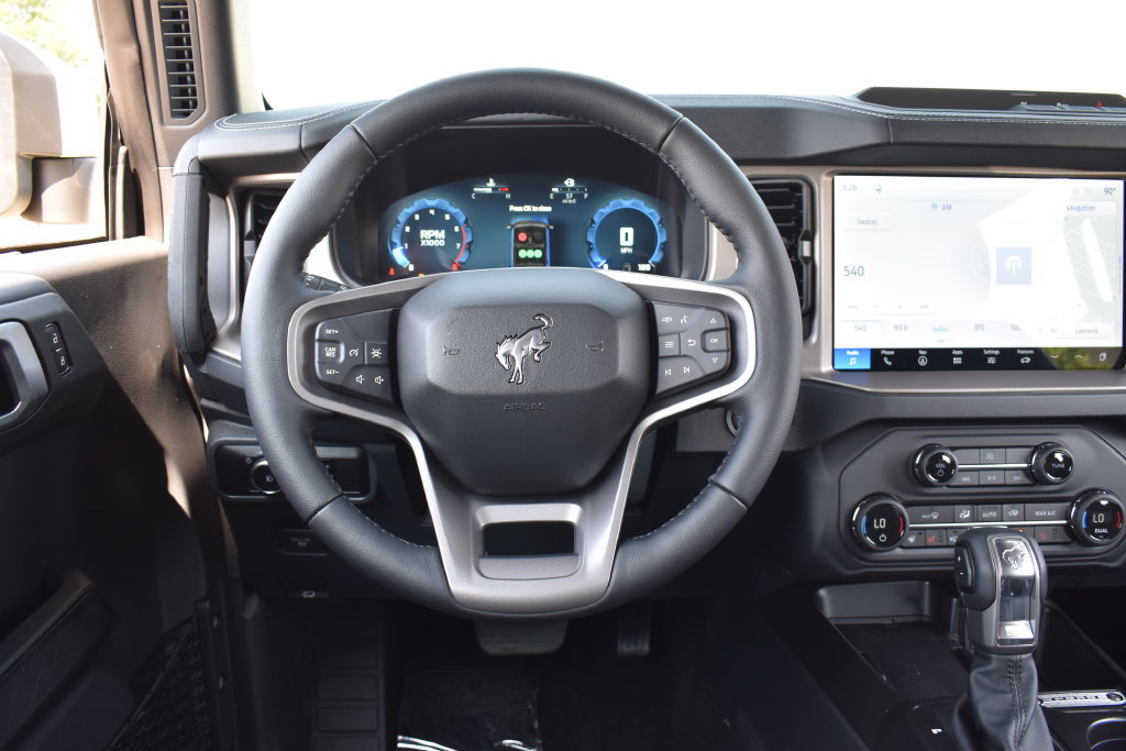 New 2026 Ford Bronco Outer Banks AWD/4WD image 15