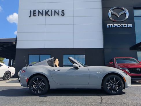 Certified 2024 MAZDA MX-5 Miata RF Grand Touring image 2