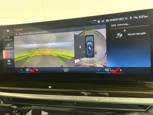 Used 2023 BMW X7 xDrive40i w/ Executive Package image 31