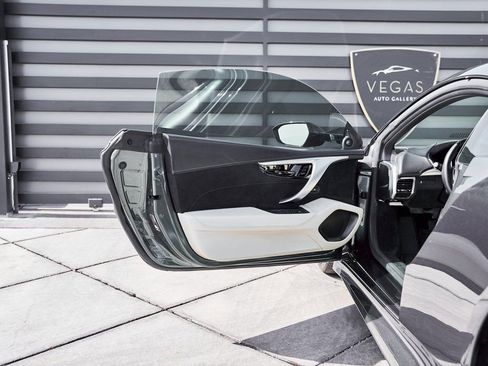 Used 2017 Acura NSX image 31