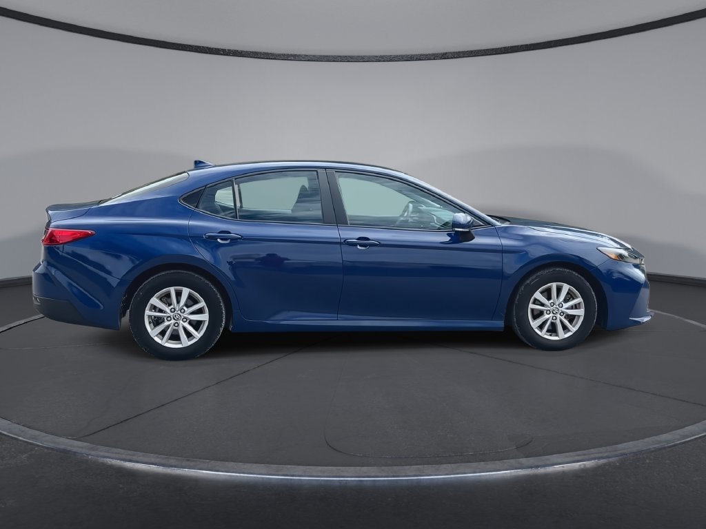 Used 2025 Toyota Camry LE FWD image 9