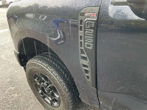 Used 2024 Ford F250 XL w/ STX Appearance Package image 11