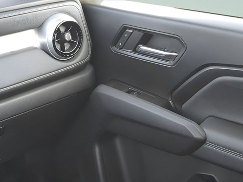 Used 2023 Chevrolet Colorado LT w/ LT Convenience Package image 23