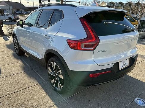 New 2026 Volvo XC40 B5 Ultra w/ Climate Package image 10