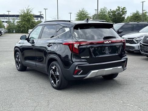 Used 2024 Kia Seltos EX AWD/4WD image 4