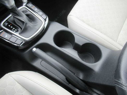 Used 2023 Kia Seltos EX image 37