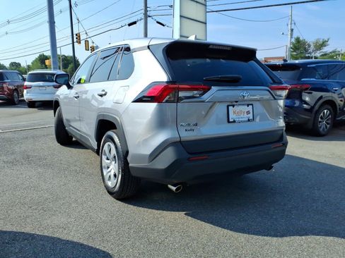 Used 2023 Toyota RAV4 LE AWD/4WD image 7